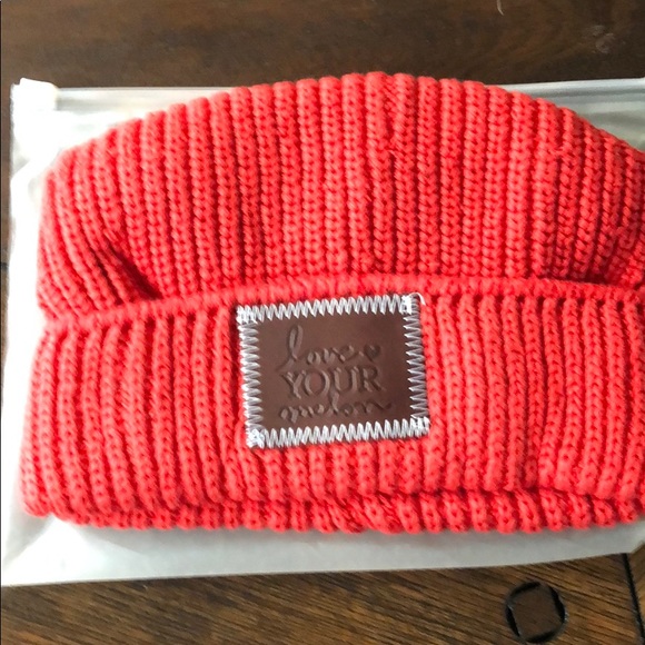 Love Your Melon Accessories - Love your Melon cuffed Beanie brand new in bag